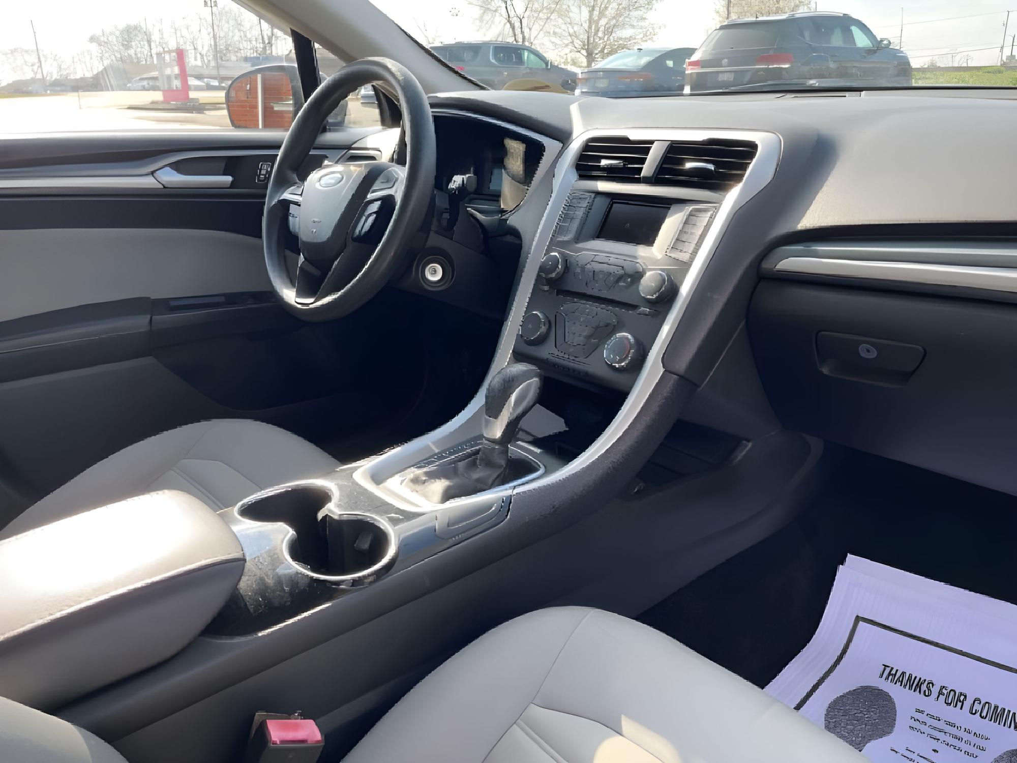 2014 Sterling Gray Ford Fusion S (1FA6P0G77E5) with an 2.5L L4 DOHC 16V engine, located at 401 Woodman Dr, Riverside, OH, 45431, (937) 908-9800, 39.760899, -84.123421 - Photo #17