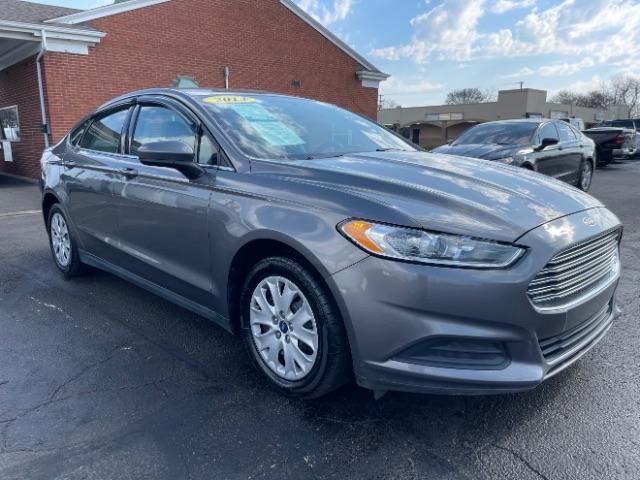2014 Sterling Gray Ford Fusion S (1FA6P0G77E5) with an 2.5L L4 DOHC 16V engine, located at 401 Woodman Dr, Riverside, OH, 45431, (937) 908-9800, 39.760899, -84.123421 - Photo #0