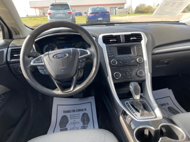 2014 Sterling Gray Ford Fusion S (1FA6P0G77E5) with an 2.5L L4 DOHC 16V engine, located at 401 Woodman Dr, Riverside, OH, 45431, (937) 908-9800, 39.760899, -84.123421 - Photo #14