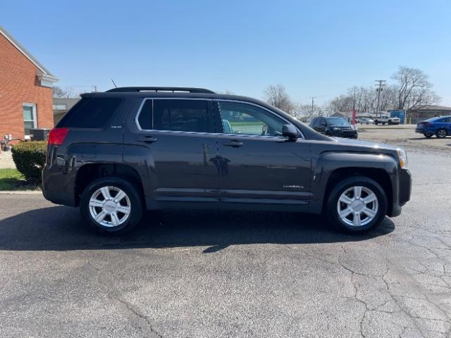 2015 Iridium Metallic GMC Terrain SLE2 FWD (2GKALREK4F6) with an 2.4L L4 DOHC 16V engine, 6-Speed Automatic transmission, located at 1099 N County Rd 25A, Troy, OH, 45373, (937) 908-9800, 40.057079, -84.212883 - Photo #6