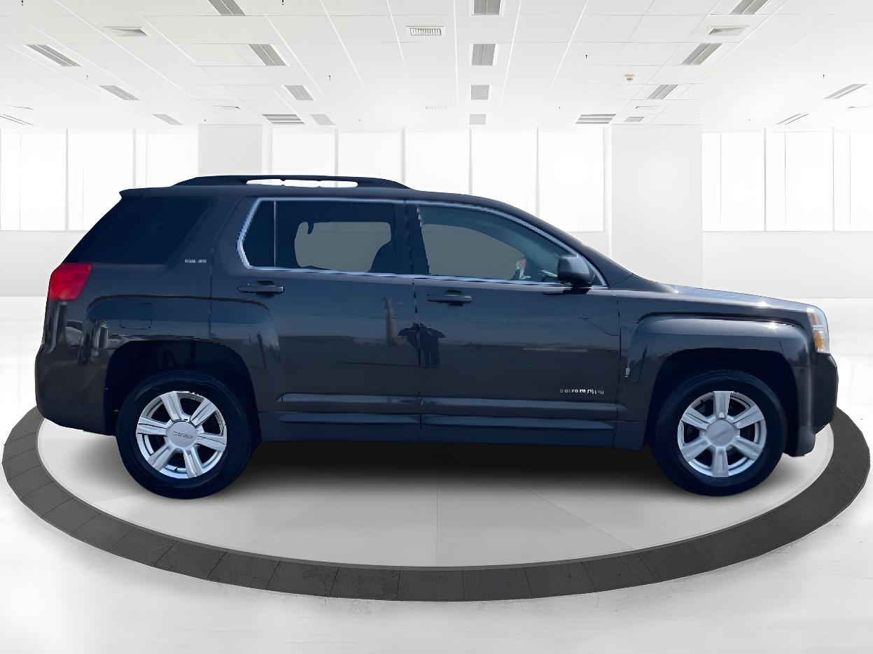 2015 Iridium Metallic GMC Terrain SLE2 FWD (2GKALREK4F6) with an 2.4L L4 DOHC 16V engine, 6-Speed Automatic transmission, located at 1099 N County Rd 25A , Troy, OH, 45373, (937) 908-9800, 40.057079, -84.212883 - Photo #3