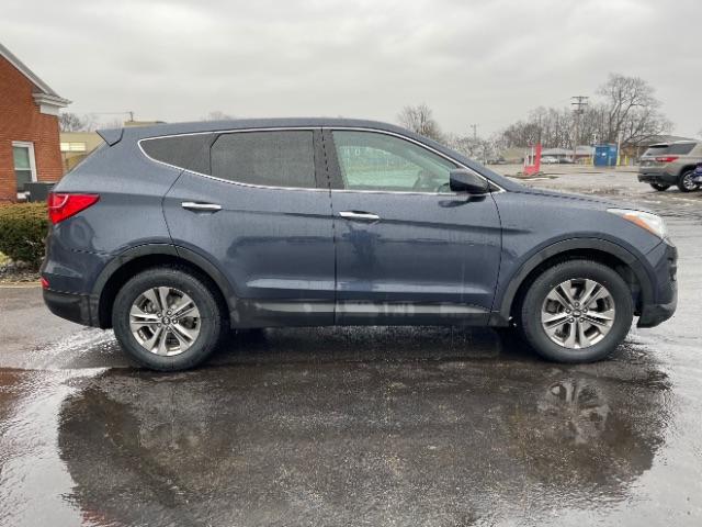 2016 Marlin Blue Hyundai Santa Fe Sport 2.4 AWD (5XYZTDLB9GG) with an 2.4L L4 DOHC 16V engine, 6-Speed Automatic transmission, located at 4508 South Dixie Dr, Moraine, OH, 45439, (937) 908-9800, 39.689976, -84.218452 - Photo #8