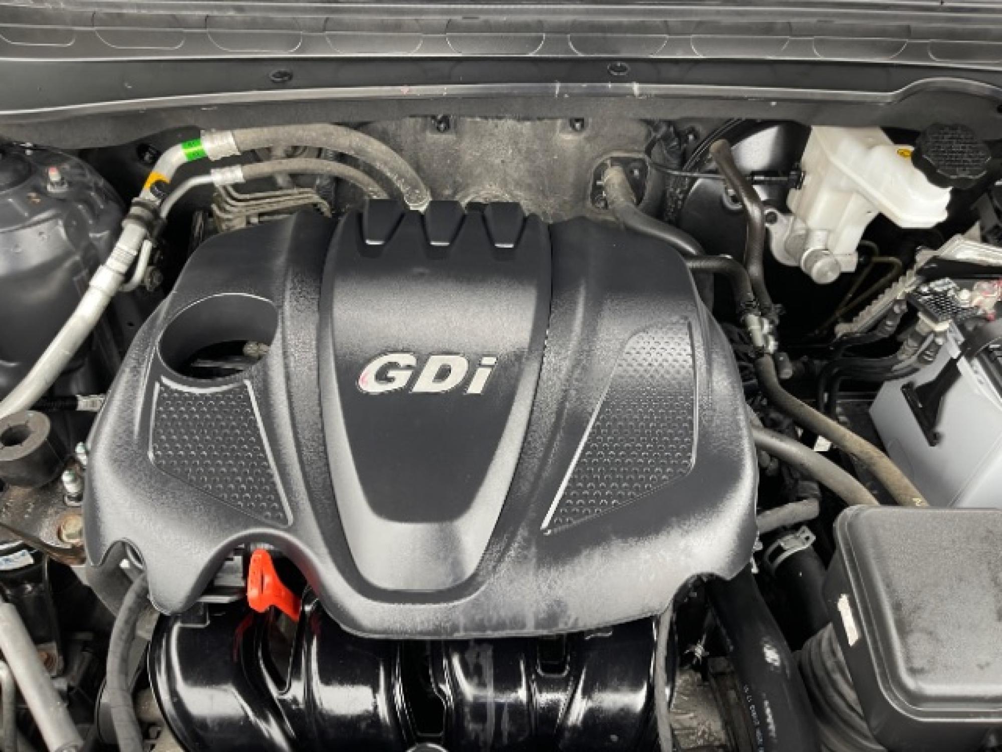 2015 Black Kia Sportage LX AWD (KNDPBCAC9F7) with an 2.4L V6 DOHC 24V engine, 6-Speed Automatic transmission, located at 880 E. National Road, Vandalia, OH, 45377, (937) 908-9800, 39.891918, -84.183594 - Photo #27