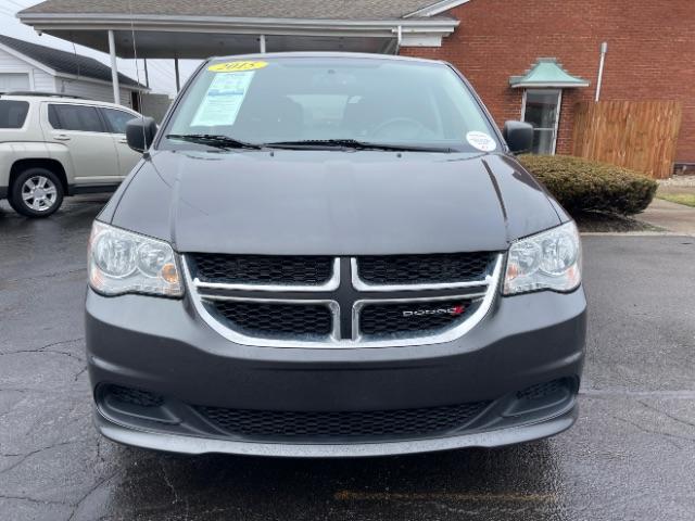2015 Granite Crystal Met CC Dodge Grand Caravan SE (2C4RDGBG1FR) with an 3.6L V6 DOHC 24V engine, 6-Speed Automatic transmission, located at 1184 Kauffman Ave, Fairborn, OH, 45324, (937) 908-9800, 39.807072, -84.030914 - Photo #4
