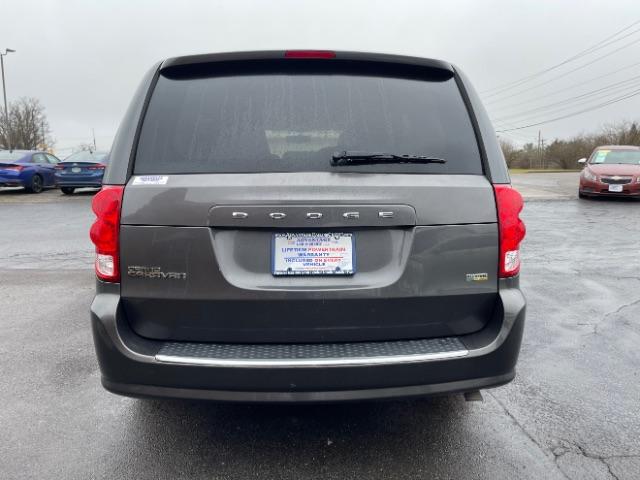 2015 Granite Crystal Met CC Dodge Grand Caravan SE (2C4RDGBG1FR) with an 3.6L V6 DOHC 24V engine, 6-Speed Automatic transmission, located at 1184 Kauffman Ave, Fairborn, OH, 45324, (937) 908-9800, 39.807072, -84.030914 - Photo #6