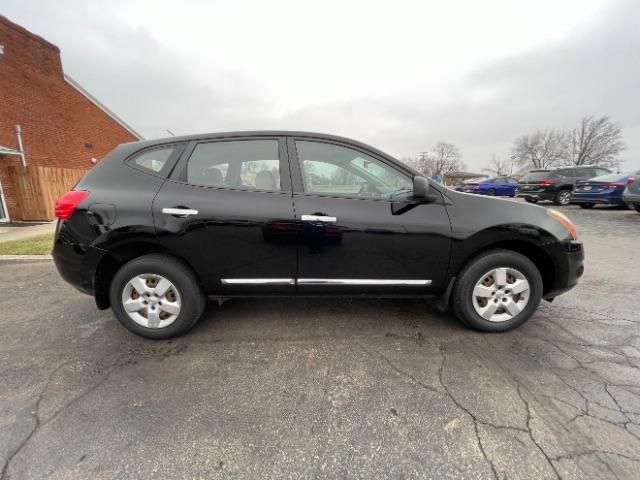 2015 Super Black Nissan Rogue Select S AWD (JN8AS5MV1FW) with an 2.5L L4 DOHC 16V engine, Continuously Variable Transmission transmission, located at 1230 East Main St, Xenia, OH, 45385, (937) 908-9800, 39.688026, -83.910172 - Photo #6