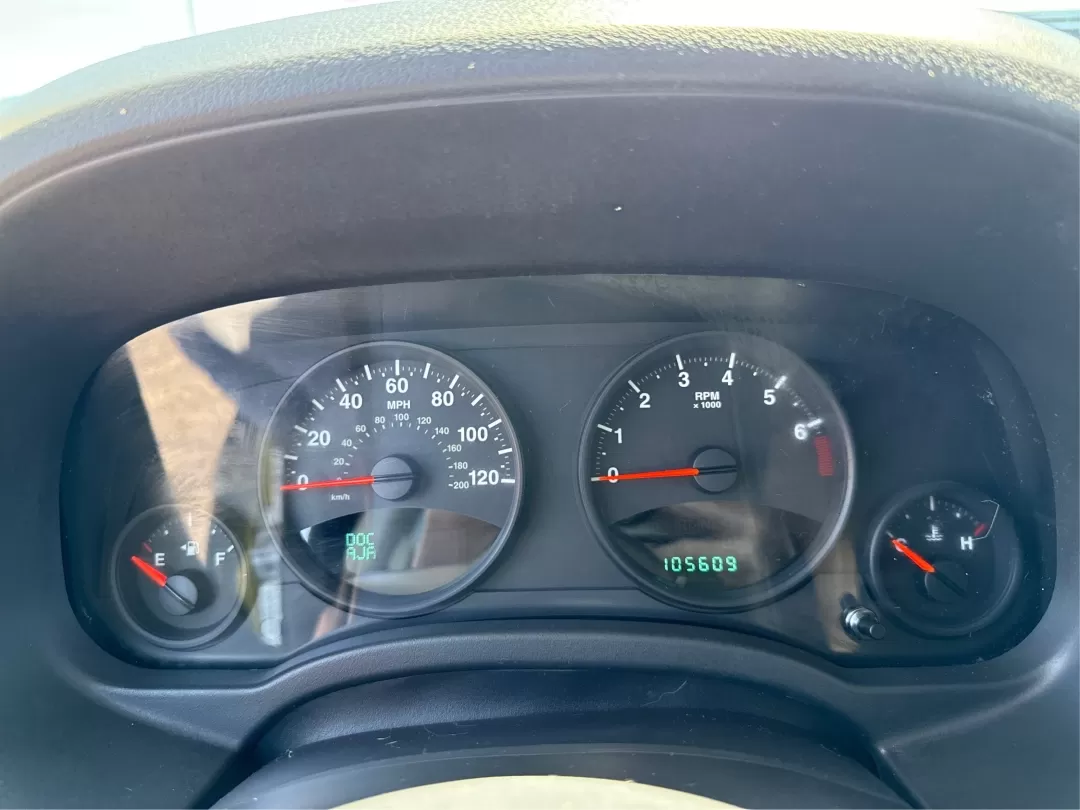 2012 Rescue Green Metallic Jeep Patriot Latitude 4WD (1C4NJRFB8CD) with an 2.4L L4 DOHC 16V engine, located at 1951 S Dayton Lakeview Rd., New Carlisle, OH, 45344, (937) 908-9800, 39.890999, -84.050255 - Photo#15