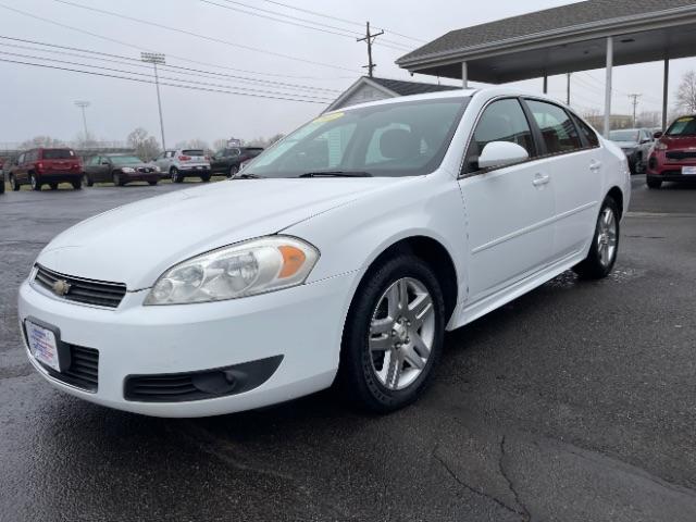 2011 Summit White Chevrolet Impala LT (2G1WG5EK3B1) with an 3.5L V6 OHV 16V FFV engine, 4-Speed Automatic transmission, located at 1230 East Main St, Xenia, OH, 45385, (937) 908-9800, 39.688026, -83.910172 - Photo #2