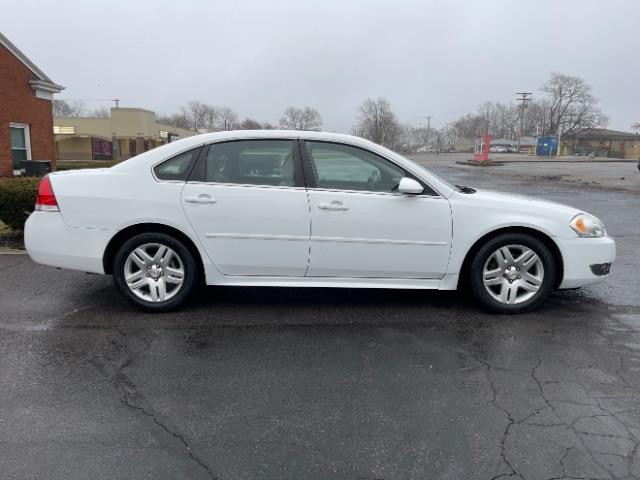 2011 Summit White Chevrolet Impala LT (2G1WG5EK3B1) with an 3.5L V6 OHV 16V FFV engine, 4-Speed Automatic transmission, located at 4508 South Dixie Dr, Moraine, OH, 45439, (937) 908-9800, 39.689976, -84.218452 - Photo #6