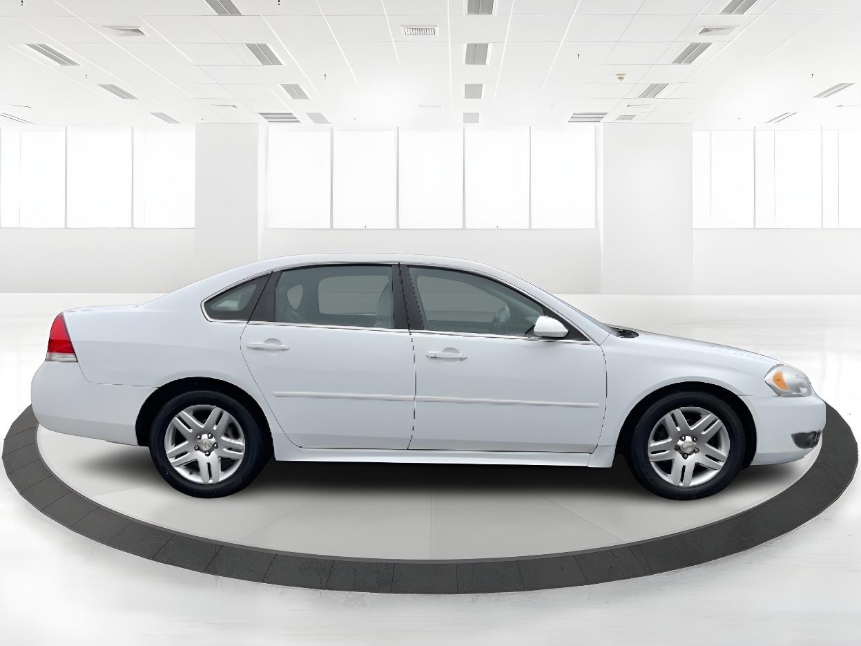 2011 Summit White Chevrolet Impala LT (2G1WG5EK3B1) with an 3.5L V6 OHV 16V FFV engine, 4-Speed Automatic transmission, located at 4508 South Dixie Dr, Moraine, OH, 45439, (937) 908-9800, 39.689976, -84.218452 - Photo #3
