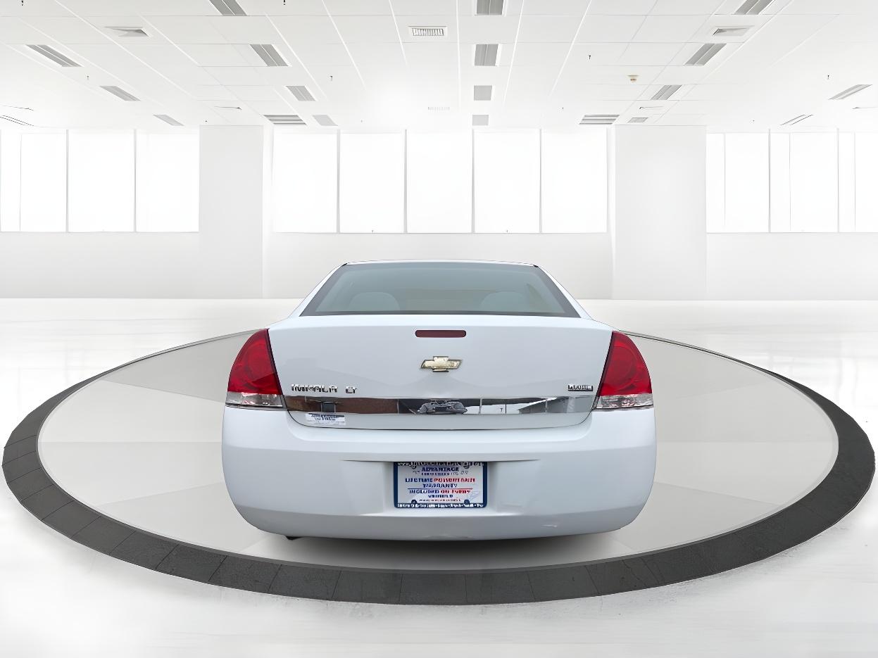 2011 Summit White Chevrolet Impala LT (2G1WG5EK3B1) with an 3.5L V6 OHV 16V FFV engine, 4-Speed Automatic transmission, located at 1230 East Main St, Xenia, OH, 45385, (937) 908-9800, 39.688026, -83.910172 - Photo #5