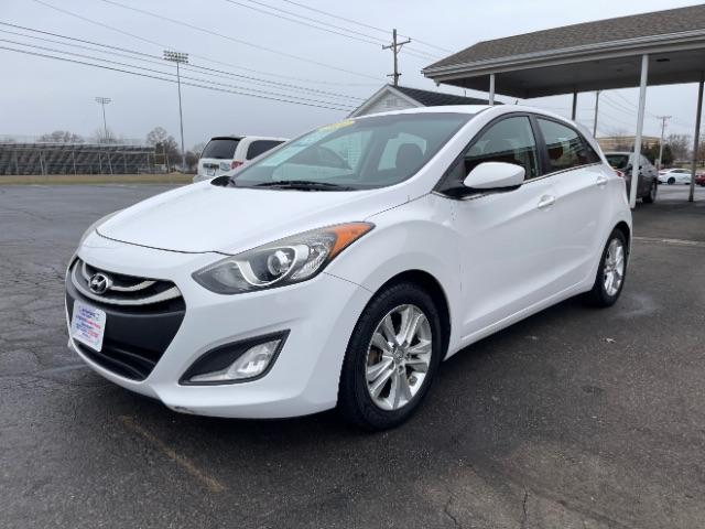 2014 Monaco White Hyundai Elantra GT A/T (KMHD35LH4EU) with an 2.0L L4 16V DOHC engine, 6-Speed Automatic transmission, located at 401 Woodman Dr, Riverside, OH, 45431, (937) 908-9800, 39.760899, -84.123421 - Photo #2