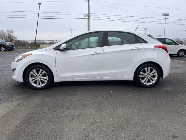 2014 Monaco White Hyundai Elantra GT A/T (KMHD35LH4EU) with an 2.0L L4 16V DOHC engine, 6-Speed Automatic transmission, located at 401 Woodman Dr, Riverside, OH, 45431, (937) 908-9800, 39.760899, -84.123421 - Photo #4