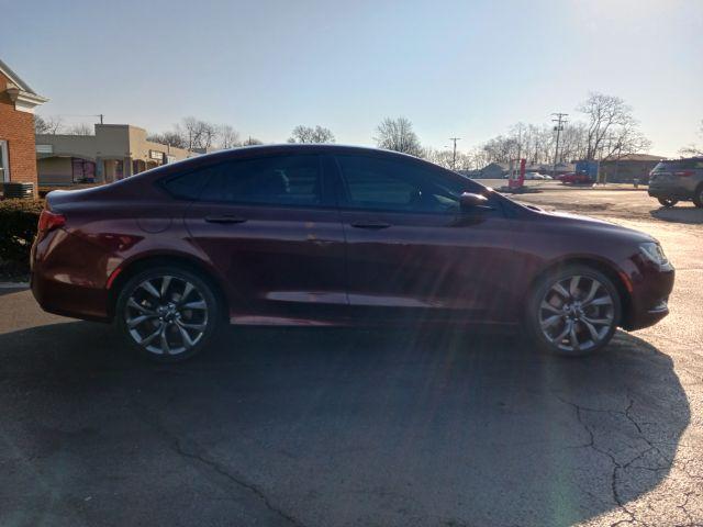 2015 Velvet Red Pearlcoat Chrysler 200 S (1C3CCCBG8FN) with an 3.6L V6 DOHC 24V FFV engine, 9-Speed Automatic transmission, located at 1951 S Dayton Lakeview Rd., New Carlisle, OH, 45344, (937) 908-9800, 39.890999, -84.050255 - Photo #8