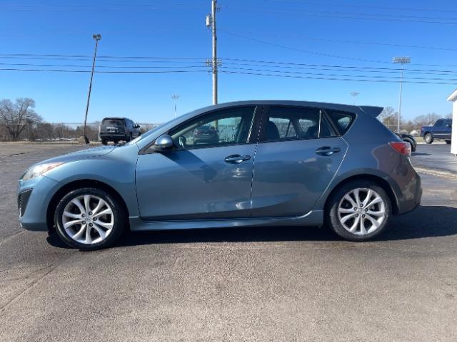 2010 Celestial Blue Mica Mazda MAZDA3 s Sport 5-Door (JM1BL1H66A1) with an 2.5L L4 DOHC 16V engine, located at 1099 N County Rd 25A , Troy, OH, 45373, (937) 908-9800, 40.057079, -84.212883 - Photo #4