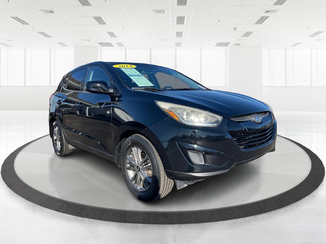 2014 Black Hyundai Tucson GL Auto AWD (KM8JTCAF0EU) with an 2.0L L4 DOHC 16V engine, 6-Speed Automatic transmission, located at 1230 East Main St, Xenia, OH, 45385, (937) 908-9800, 39.688026, -83.910172 - 2014 Hyundai Tucson GL Auto AWD - Photo#0