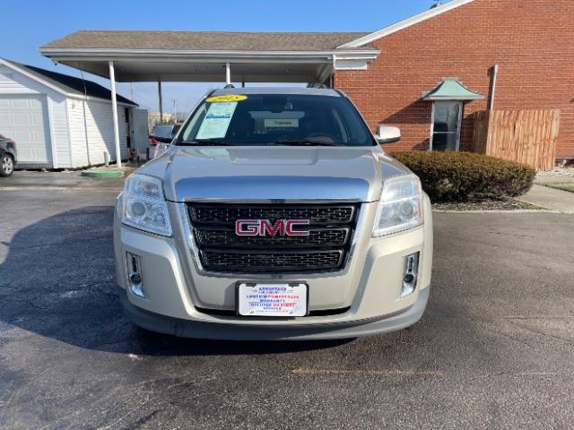 2015 Champagne Silver Metallic GMC Terrain SLT1 FWD (2GKFLSE35F6) with an 3.6L V6 DOHC 24V engine, 6-Speed Automatic transmission, located at 1230 East Main St, Xenia, OH, 45385, (937) 908-9800, 39.688026, -83.910172 - Photo #4