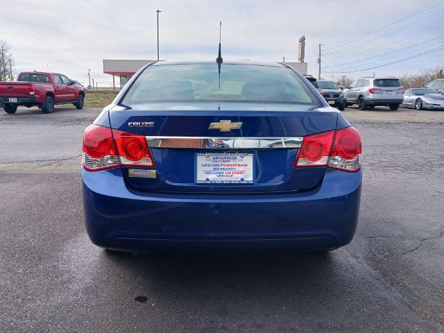 2013 Atlantis Blue Metallic Chevrolet Cruze LS Auto (1G1PA5SG9D7) with an 1.8L L4 DOHC 16V engine, 6-Speed Automatic transmission, located at 1230 East Main St, Xenia, OH, 45385, (937) 908-9800, 39.688026, -83.910172 - Photo #10