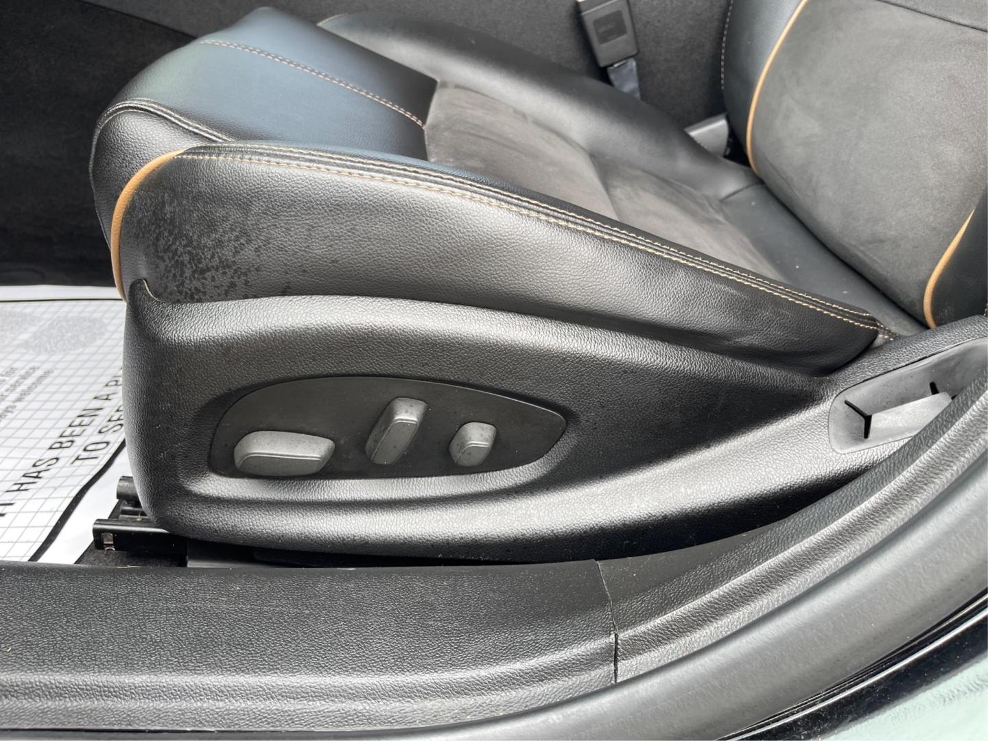 2014 Black Chevrolet Impala 2LT (2G1125S32E9) with an 3.6L V6 DOHC 24VV FFV engine, 6-Speed Automatic transmission, located at 1099 N County Rd 25A, Troy, OH, 45373, (937) 908-9800, 40.057079, -84.212883 - Photo#17