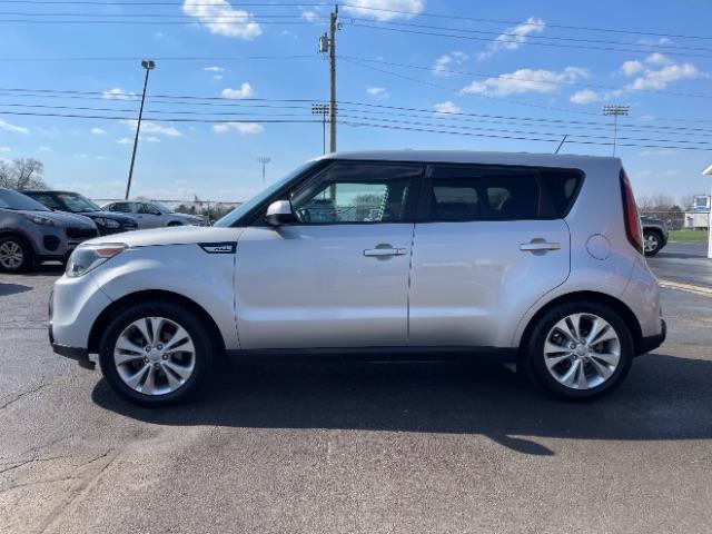 2016 Bright Silver Kia Soul + (KNDJP3A55G7) with an 2.0L L4 DOHC 16V engine, 6-Speed Automatic transmission, located at 1099 N County Rd 25A, Troy, OH, 45373, (937) 908-9800, 40.057079, -84.212883 - Photo #8
