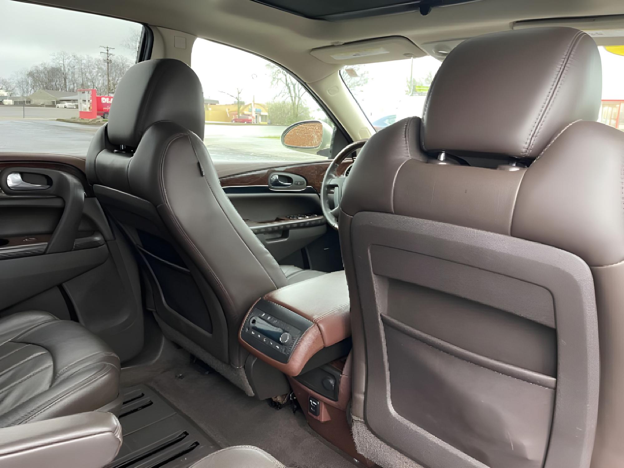2014 Champagne Silver Metallic Buick Enclave Premium AWD (5GAKVCKD5EJ) with an 3.6L V6 DOHC 24V engine, 6-Speed Automatic Overdrive transmission, located at 4508 South Dixie Dr, Moraine, OH, 45439, (937) 908-9800, 39.689976, -84.218452 - Photo #21