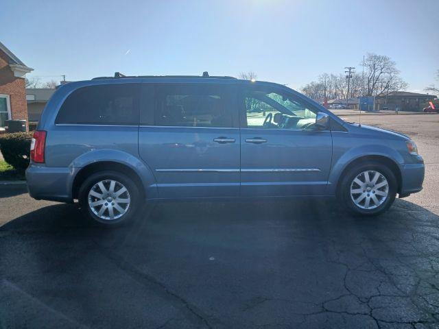2012 True Blue Pearl Chrysler Town and Country Touring-L (2C4RC1CG5CR) with an 3.6L V6 DOHC 24V engine, 6-Speed Automatic transmission, located at 1099 N County Rd 25A, Troy, OH, 45373, (937) 908-9800, 40.057079, -84.212883 - Photo #8