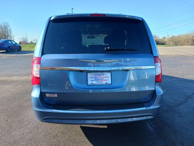 2012 True Blue Pearl Chrysler Town and Country Touring-L (2C4RC1CG5CR) with an 3.6L V6 DOHC 24V engine, 6-Speed Automatic transmission, located at 1099 N County Rd 25A, Troy, OH, 45373, (937) 908-9800, 40.057079, -84.212883 - Photo #10
