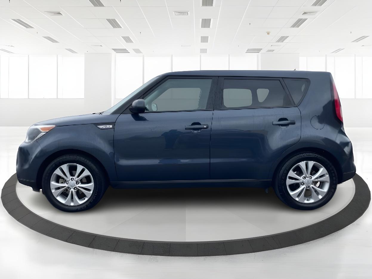 2015 Carribean Blue Kia Soul + (KNDJP3A50F7) with an 2.0L L4 DOHC 16V engine, 6-Speed Automatic transmission, located at 880 E. National Road, Vandalia, OH, 45377, (937) 908-9800, 39.891918, -84.183594 - Photo #7