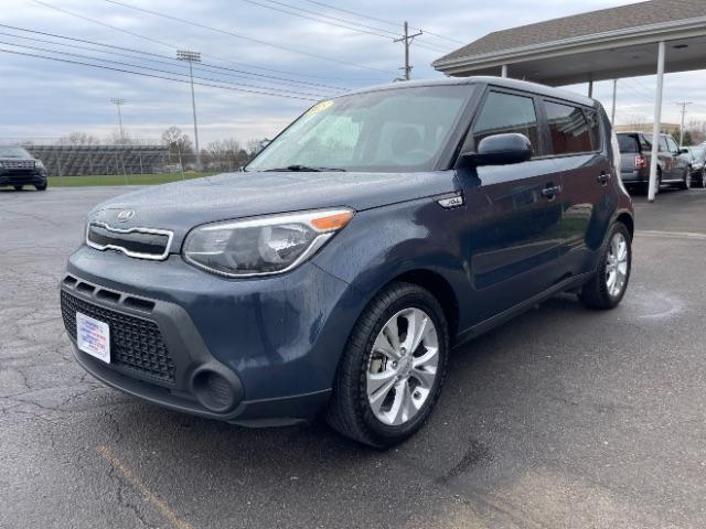 2015 Carribean Blue Kia Soul + (KNDJP3A50F7) with an 2.0L L4 DOHC 16V engine, 6-Speed Automatic transmission, located at 880 E. National Road, Vandalia, OH, 45377, (937) 908-9800, 39.891918, -84.183594 - Photo #2