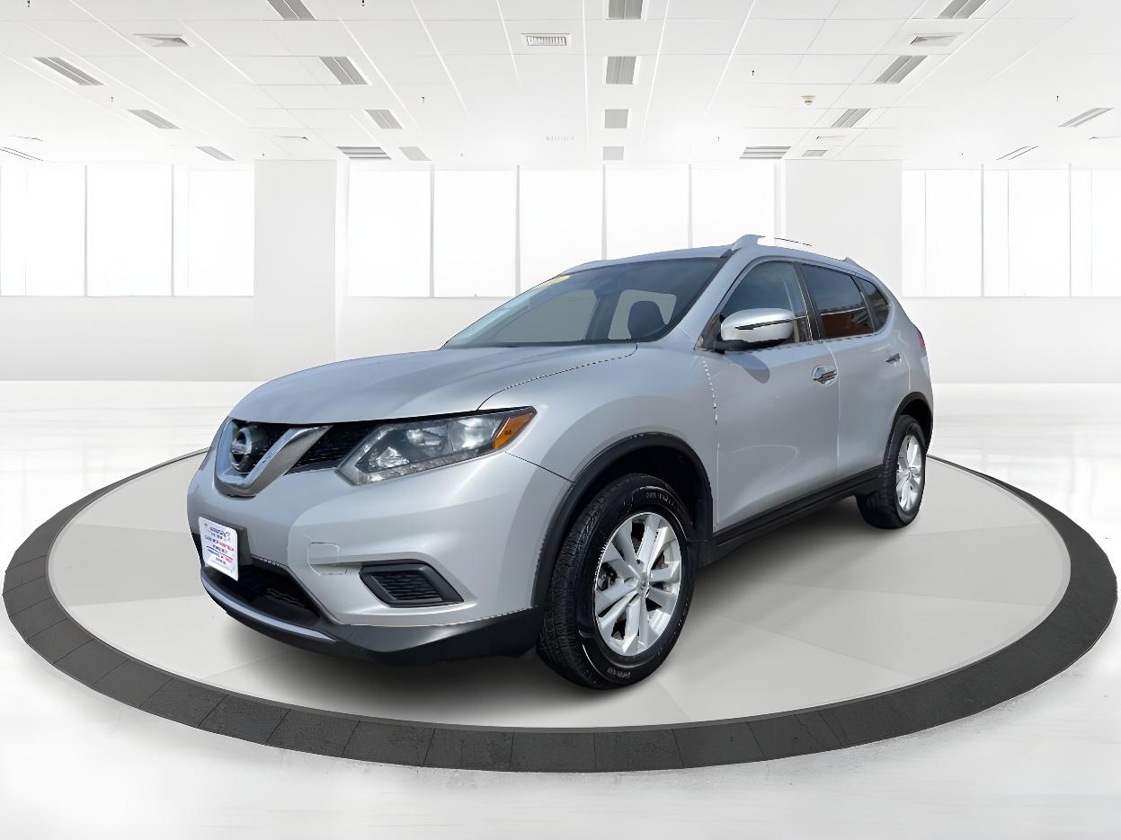 2016 Brilliant Silver Nissan Rogue SV 2WD (KNMAT2MT3GP) with an 2.5L L4 DOHC 16V engine, Continuously Variable Transmission transmission, located at 1184 Kauffman Ave, Fairborn, OH, 45324, (937) 908-9800, 39.807072, -84.030914 - Photo #11