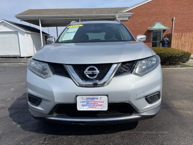 2016 Brilliant Silver Nissan Rogue SV 2WD (KNMAT2MT3GP) with an 2.5L L4 DOHC 16V engine, Continuously Variable Transmission transmission, located at 1184 Kauffman Ave, Fairborn, OH, 45324, (937) 908-9800, 39.807072, -84.030914 - Photo #6