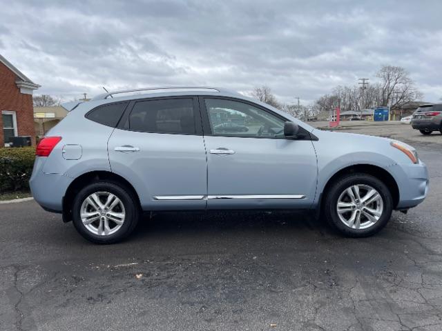 2015 Graphite Blue Nissan Rogue Select S AWD (JN8AS5MV0FW) with an 2.5L L4 DOHC 16V engine, Continuously Variable Transmission transmission, located at 1099 N County Rd 25A, Troy, OH, 45373, (937) 908-9800, 40.057079, -84.212883 - Photo #6