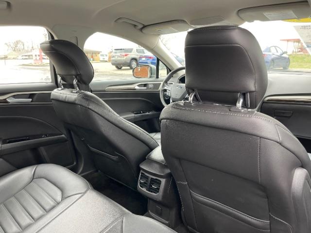 2014 Sterling Gray Ford Fusion SE (3FA6P0HD5ER) with an 1.5L L4 DOHC 16V engine, located at 1099 N County Rd 25A , Troy, OH, 45373, (937) 908-9800, 40.057079, -84.212883 - Photo #20
