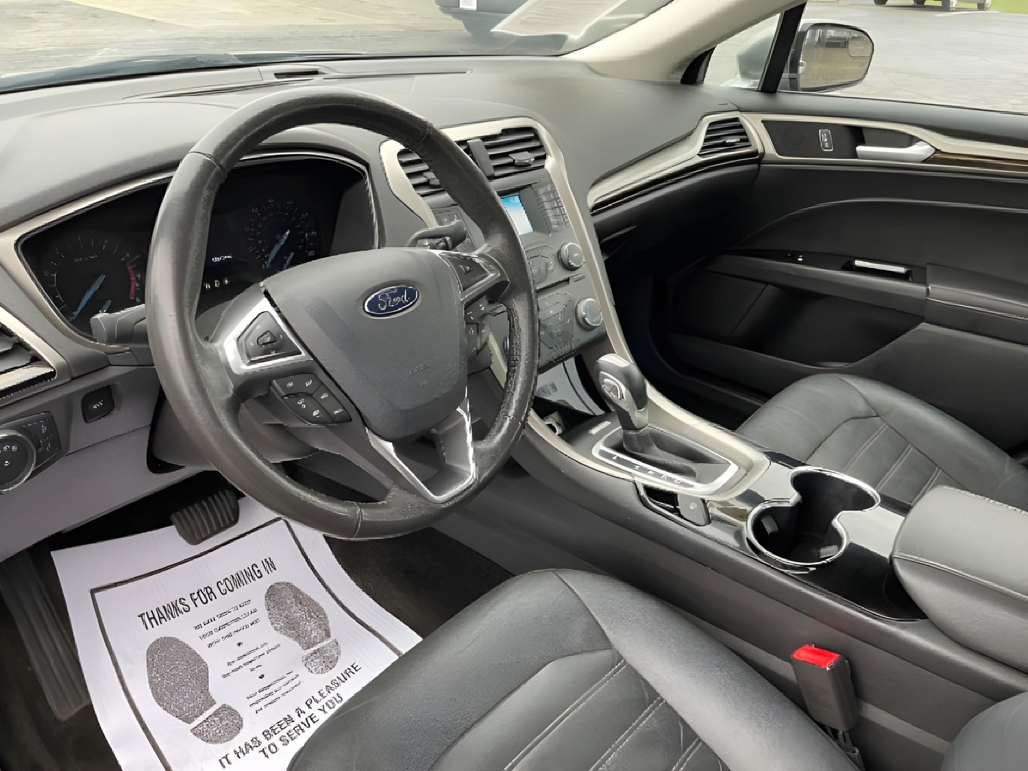 2014 Sterling Gray Ford Fusion SE (3FA6P0HD5ER) with an 1.5L L4 DOHC 16V engine, located at 1099 N County Rd 25A , Troy, OH, 45373, (937) 908-9800, 40.057079, -84.212883 - Photo #13