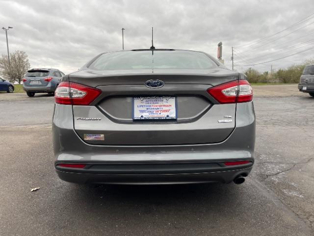 2014 Sterling Gray Ford Fusion SE (3FA6P0HD5ER) with an 1.5L L4 DOHC 16V engine, located at 1099 N County Rd 25A , Troy, OH, 45373, (937) 908-9800, 40.057079, -84.212883 - Photo #10