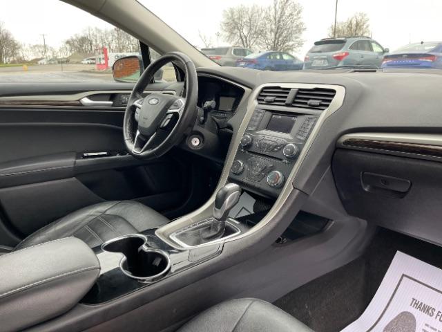 2014 Sterling Gray Ford Fusion SE (3FA6P0HD5ER) with an 1.5L L4 DOHC 16V engine, located at 1099 N County Rd 25A , Troy, OH, 45373, (937) 908-9800, 40.057079, -84.212883 - Photo #16