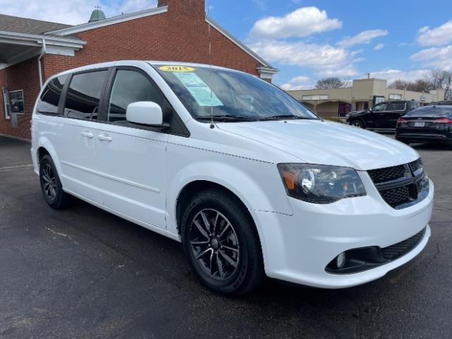 2015 Bright White Clearcoat Dodge Grand Caravan SXT (2C4RDGCG5FR) with an 3.6L V6 DOHC 24V engine, 6-Speed Automatic transmission, located at 401 Woodman Dr, Riverside, OH, 45431, (937) 908-9800, 39.760899, -84.123421 - Photo #0