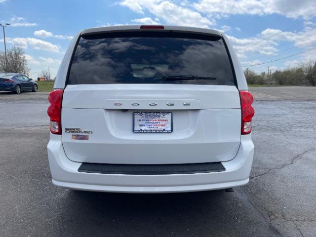 2015 Bright White Clearcoat Dodge Grand Caravan SXT (2C4RDGCG5FR) with an 3.6L V6 DOHC 24V engine, 6-Speed Automatic transmission, located at 401 Woodman Dr, Riverside, OH, 45431, (937) 908-9800, 39.760899, -84.123421 - Photo #6