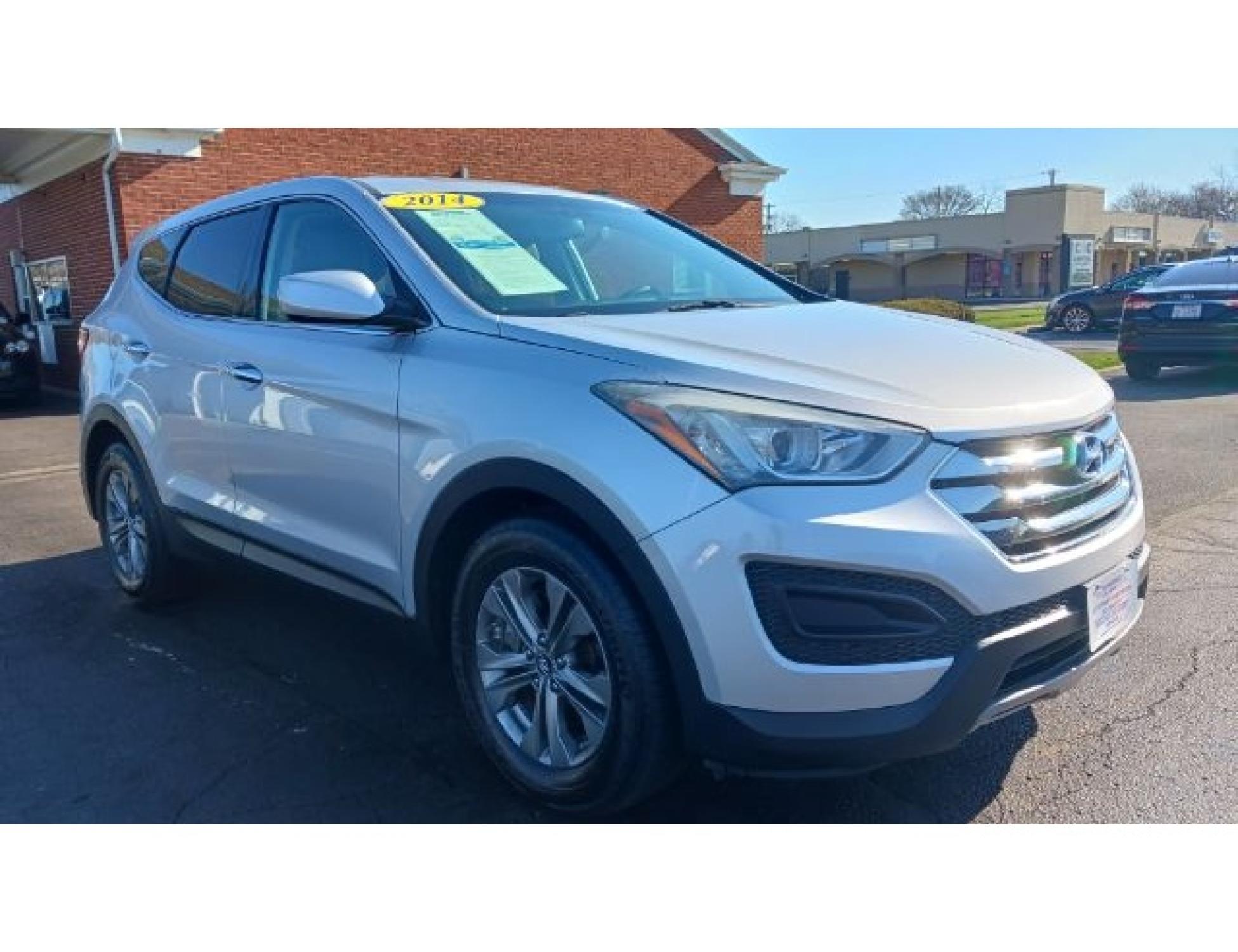 2014 Moonstone Silver Hyundai Santa Fe Sport 2.4 FWD (5XYZT3LB5EG) with an 2.4L L4 DOHC 16V engine, 6-Speed Automatic transmission, located at 401 Woodman Dr, Riverside, OH, 45431, (937) 908-9800, 39.760899, -84.123421 - Photo #26