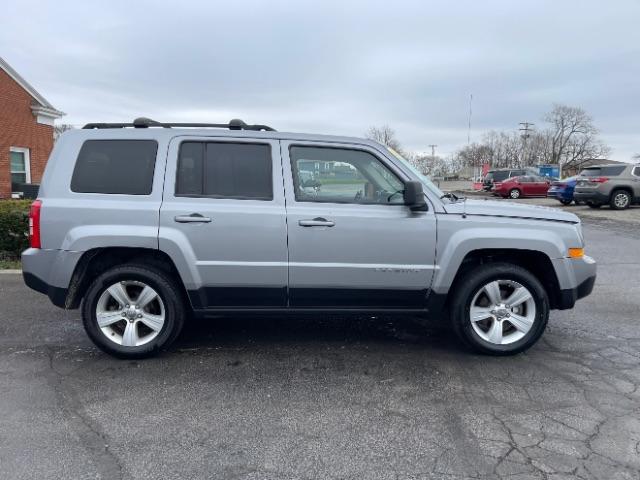 2014 Bright Silver Metallic CC Jeep Patriot Latitude 4WD (1C4NJRFB2ED) with an 2.4L L4 DOHC 16V engine, located at 1184 Kauffman Ave, Fairborn, OH, 45324, (937) 908-9800, 39.807072, -84.030914 - Photo #6