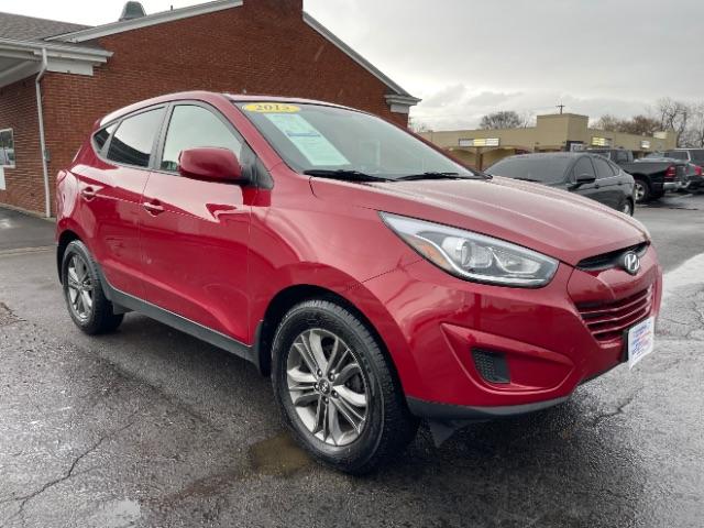 2015 Garnet Red Mica Hyundai Tucson GLS AWD (KM8JTCAF6FU) with an 2.0L L4 DOHC 16V engine, 6-Speed Automatic transmission, located at 1230 East Main St, Xenia, OH, 45385, (937) 908-9800, 39.688026, -83.910172 - Photo #0