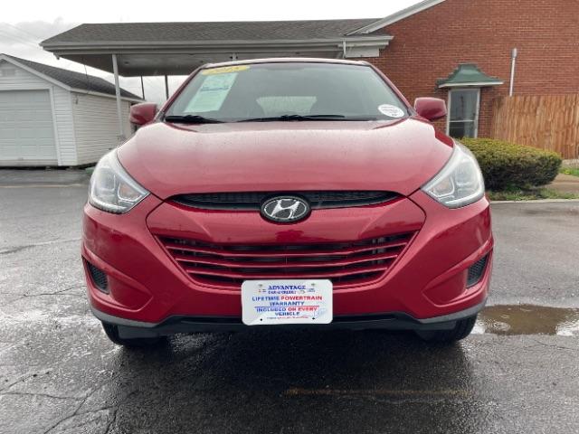 2015 Garnet Red Mica Hyundai Tucson GLS AWD (KM8JTCAF6FU) with an 2.0L L4 DOHC 16V engine, 6-Speed Automatic transmission, located at 1230 East Main St, Xenia, OH, 45385, (937) 908-9800, 39.688026, -83.910172 - Photo #8