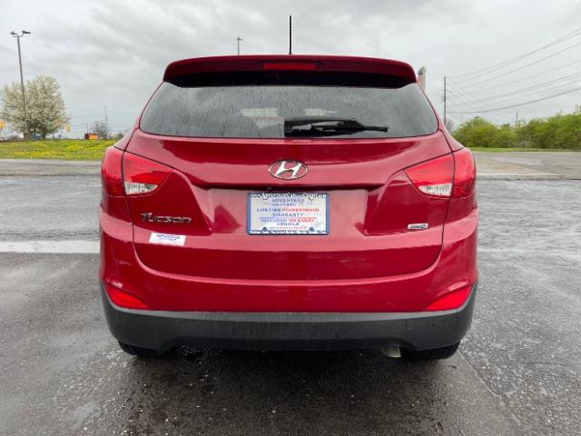 2015 Garnet Red Mica Hyundai Tucson GLS AWD (KM8JTCAF6FU) with an 2.0L L4 DOHC 16V engine, 6-Speed Automatic transmission, located at 1230 East Main St, Xenia, OH, 45385, (937) 908-9800, 39.688026, -83.910172 - Photo #10
