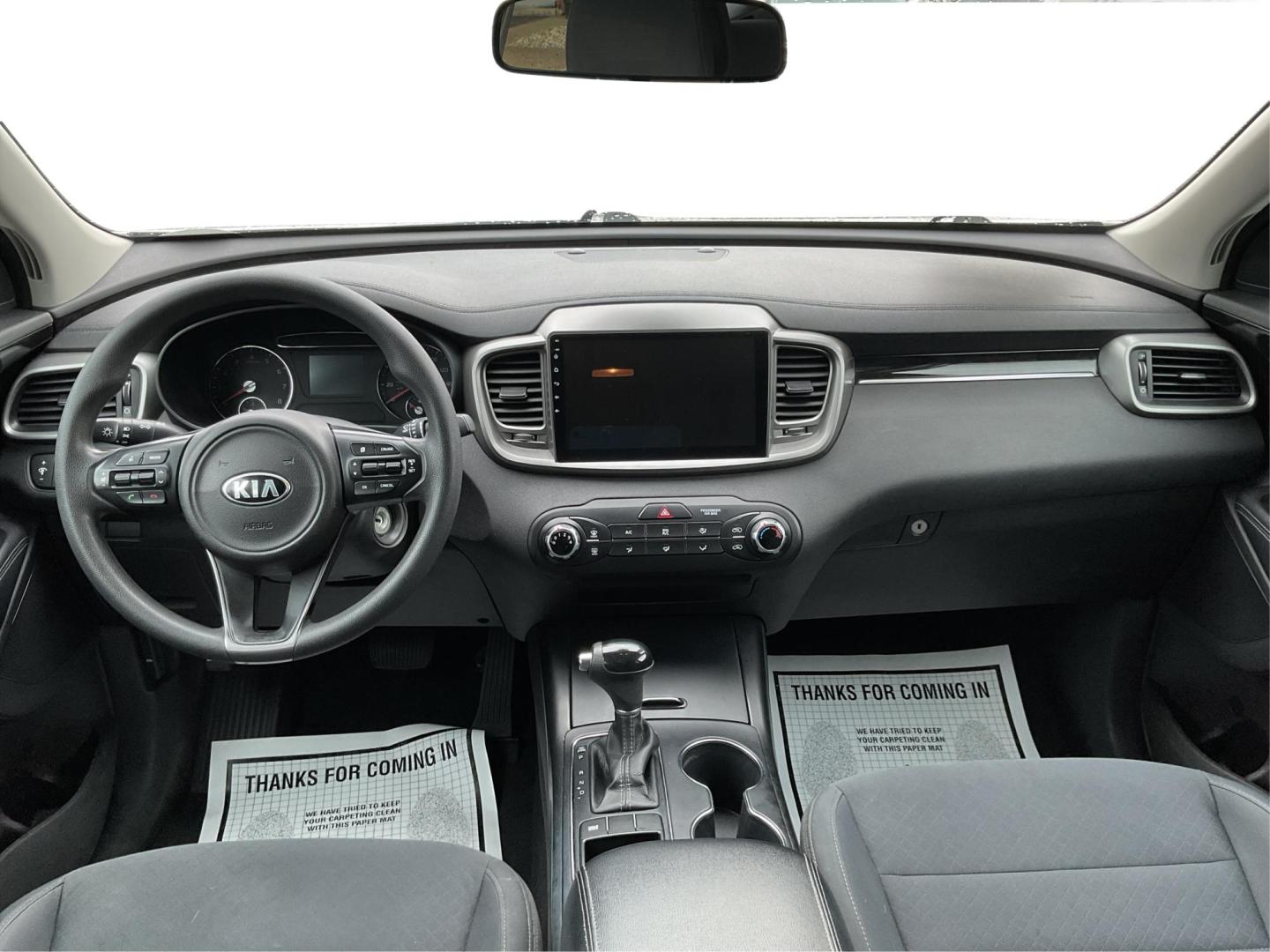2016 Sparkling Silver Kia Sorento L 2WD (5XYPG4A31GG) with an 2.4L L4 DOHC 16V engine, 6-Speed Automatic transmission, located at 4508 South Dixie Dr, Moraine, OH, 45439, (937) 908-9800, 39.689976, -84.218452 - Photo#20