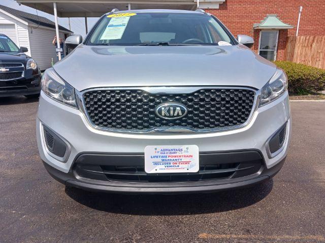 2017 Sparkling Silver Kia Sorento LX 2WD (5XYPG4A37HG) with an 2.4L L4 DOHC 16V engine, 6-Speed Automatic transmission, located at 401 Woodman Dr, Riverside, OH, 45431, (937) 908-9800, 39.760899, -84.123421 - Photo #8