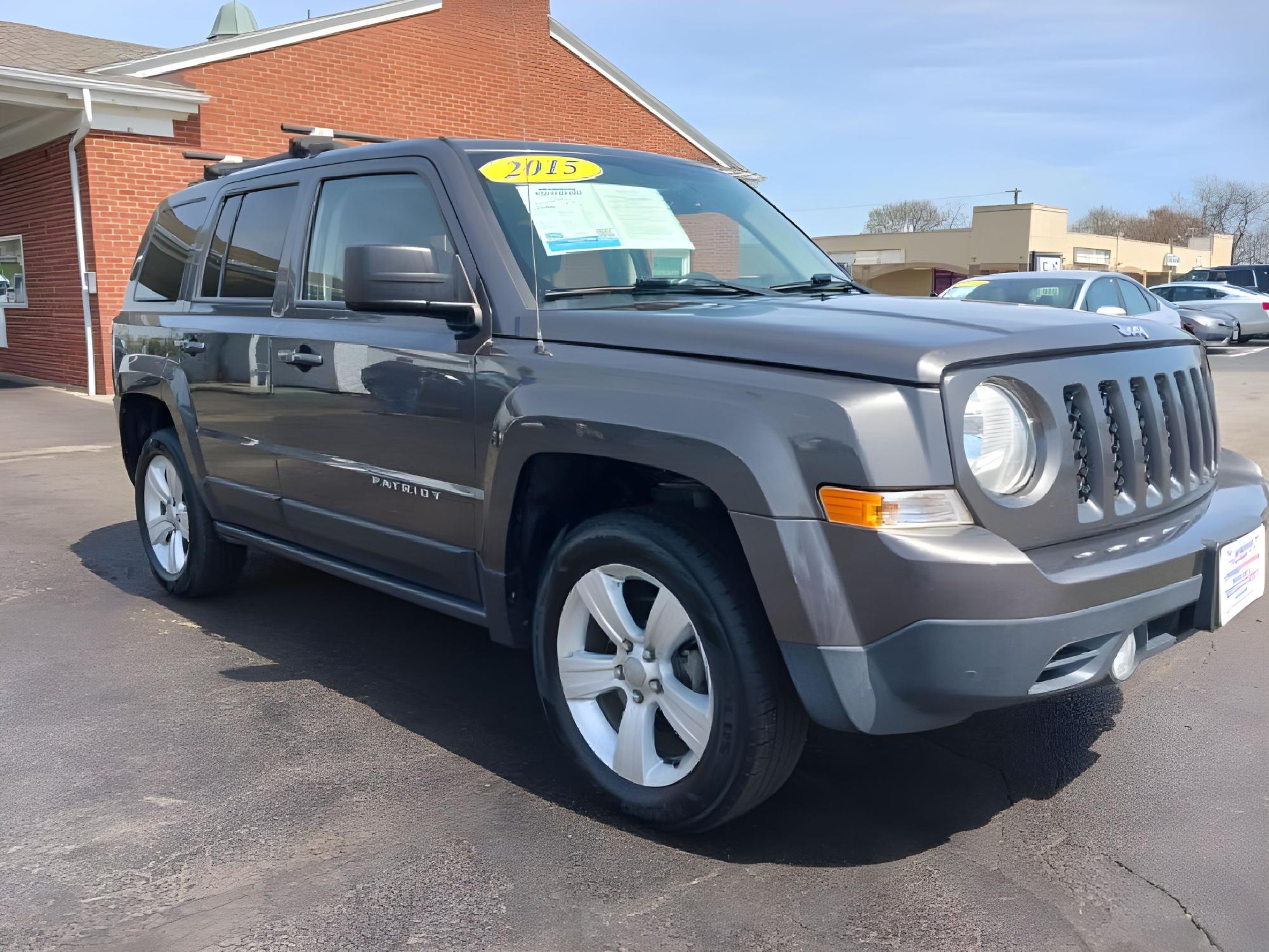 2015 Granite Crystal Met CC Jeep Patriot Latitude 4WD (1C4NJRFB8FD) with an 2.4L L4 DOHC 16V engine, located at 1951 S Dayton Lakeview Rd., New Carlisle, OH, 45344, (937) 908-9800, 39.890999, -84.050255 - Photo #9