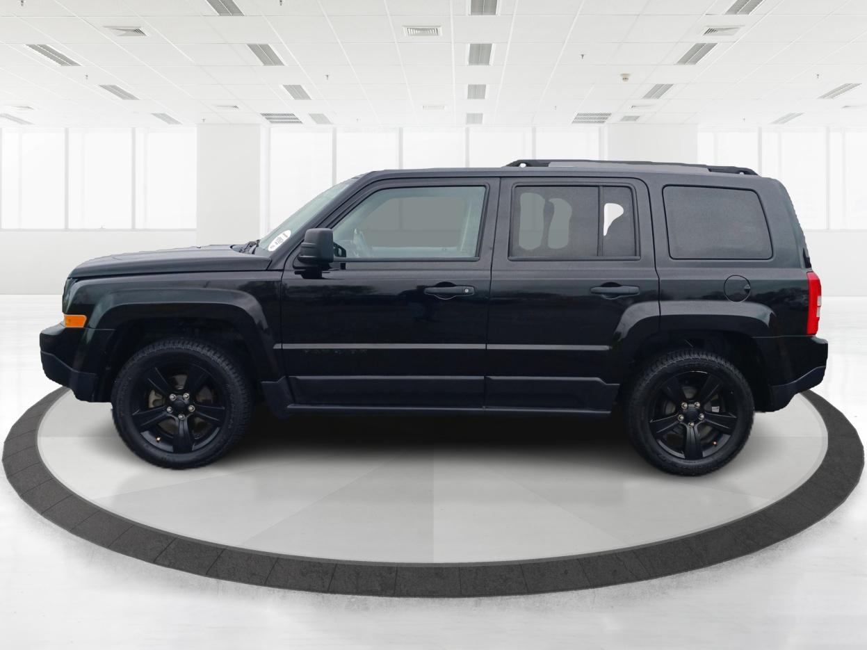 2015 Black Clearcoat Jeep Patriot Sport 2WD (1C4NJPBA6FD) with an 2.0L L4 DOHC 16V engine, located at 1951 S Dayton Lakeview Rd., New Carlisle, OH, 45344, (937) 908-9800, 39.890999, -84.050255 - Photo #5