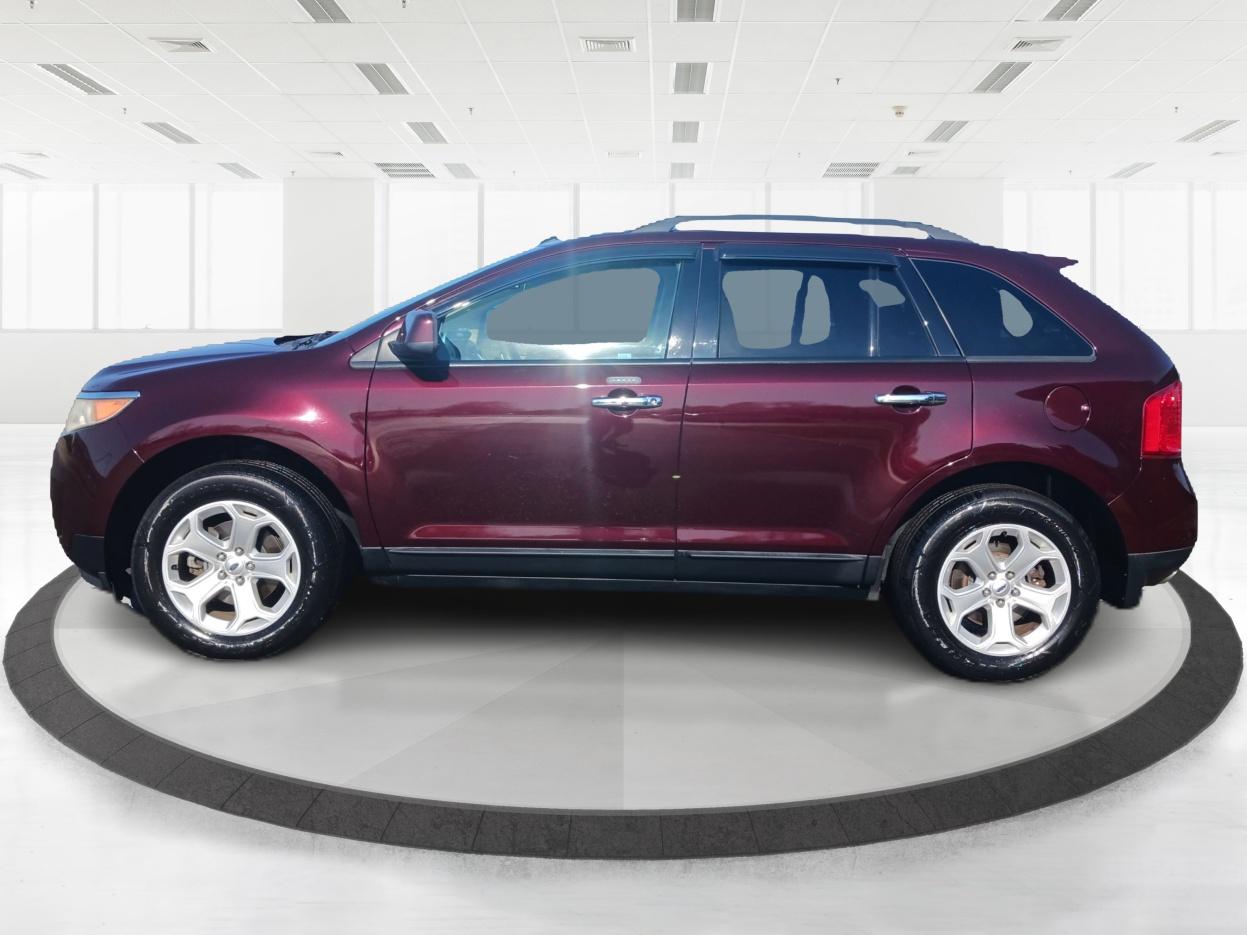 2011 Bordeaux Reserve Red Metallic Ford Edge SEL FWD (2FMDK3JC0BB) with an 3.5L V6 DOHC 24V engine, 6-Speed Automatic transmission, located at 4508 South Dixie Dr, Moraine, OH, 45439, (937) 908-9800, 39.689976, -84.218452 - Photo #5
