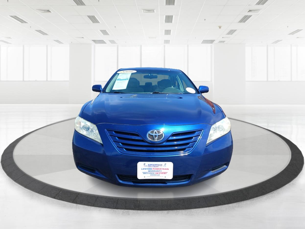 2009 Blue Ribbon Metallic Toyota Camry LE 5-Spd AT (4T4BE46K49R) with an 2.4L L4 DOHC 16V engine, 5-Speed Automatic transmission, located at 1230 East Main St, Xenia, OH, 45385, (937) 908-9800, 39.688026, -83.910172 - Photo #6