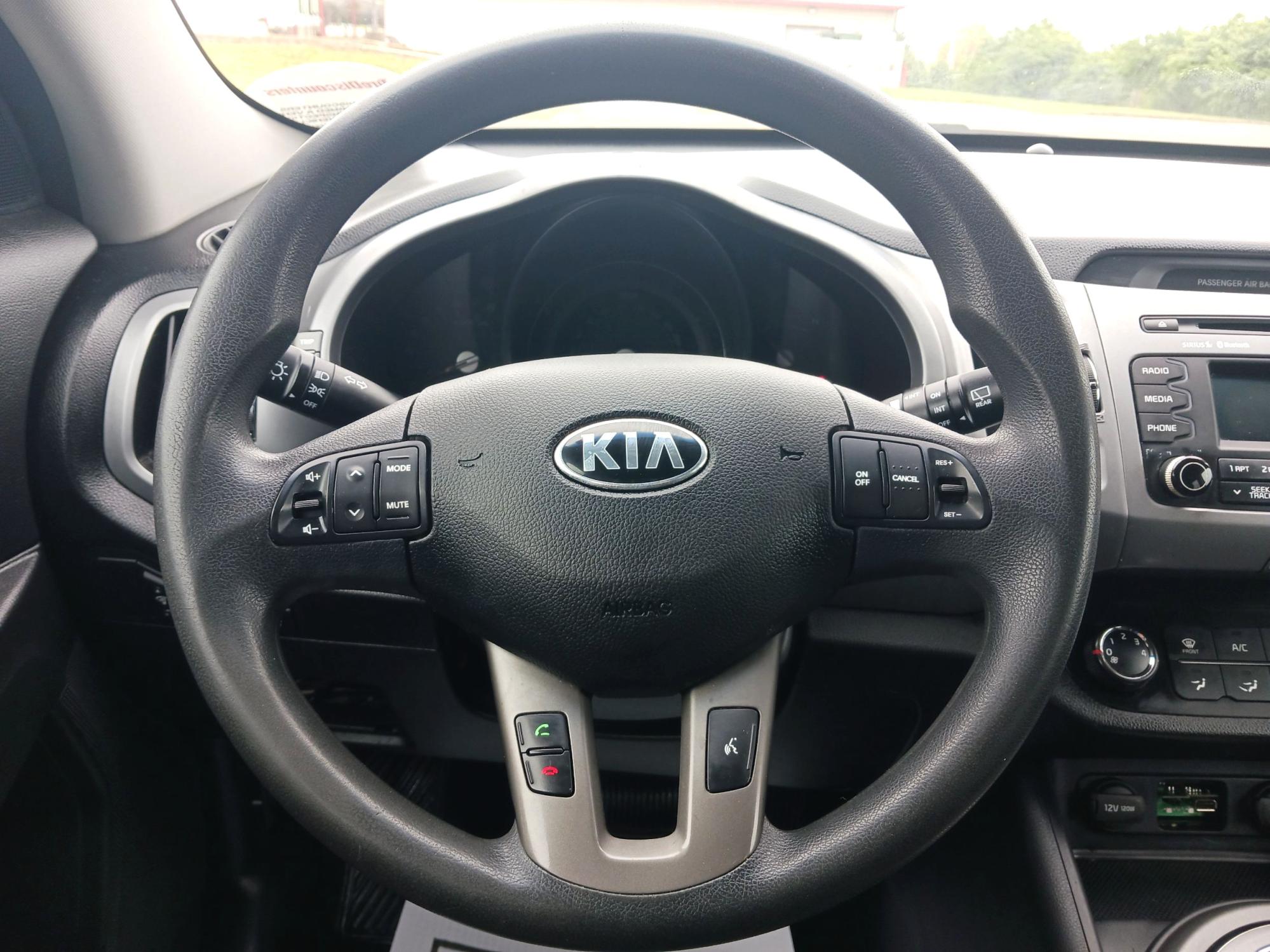 2015 Black Cherry Kia Sportage LX AWD (KNDPBCAC2F7) with an 2.4L V6 DOHC 24V engine, 6-Speed Automatic transmission, located at 4508 South Dixie Dr, Moraine, OH, 45439, (937) 908-9800, 39.689976, -84.218452 - Photo #15